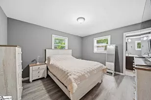 317 Beatrice St, Greenville, SC 29611 - Photo 8