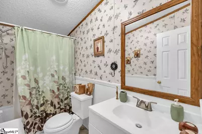 90 E Stagecoach Road, Cross Hill, SC 29332 - Photo 8