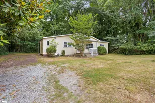 111 Lincoln St, Belton, SC 29627 - Photo 2