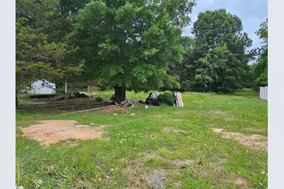303 Dillon Drive, Clinton, SC 29325 - Photo 1
