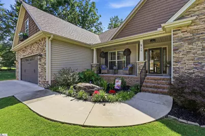 28 Goodwin Farms Court, Travelers Rest, SC 29690 - Photo 2