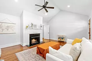 15 Phillips Ln, Greenville, SC 29605 - Photo 6