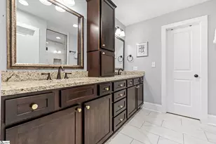 15 Phillips Ln, Greenville, SC 29605 - Photo 18