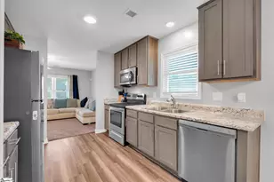 15 Marie St, Greenville, SC 29609 - Photo 8