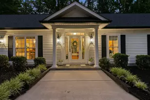 2 Lotus Ct, Greenville, SC 29609 - Photo 2