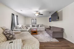 213 Basswood Dr, Roebuck, SC 29376 - Photo 6