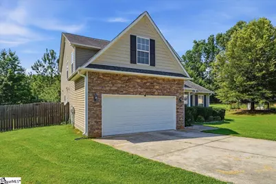 116 Kingsdale Court, Simpsonville, SC 29680 - Photo 2