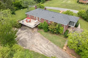 210 N Rockview Dr, Greenville, SC 29609 - Photo 42