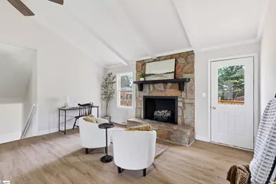 401 Clarendon Drive, Easley, SC 29642 - Photo 6