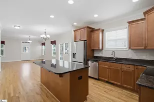 109 Kimborough St, Greenville, SC 29607 - Photo 10