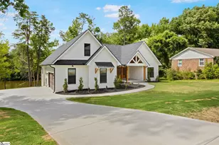 9 Dahlgreen Ln, Taylors, SC 29687 - Photo 2