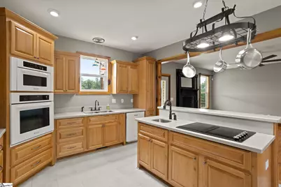 210 Rutledge Lake Road, Greenville, SC 29617 - Photo 10