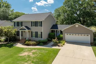 214 Stoney Creek Dr, Greenville, SC 29607 - Photo 2