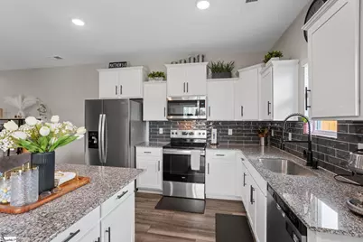 107 Brown Circle, Easley, SC 29642 - Photo 8
