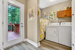 301 S E St, Easley, SC 29640 - Photo 22