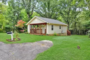 301 S E St, Easley, SC 29640 - Photo 4