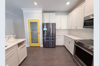 301 Cypresshill Court, Simpsonville, SC 29681 - Photo 2