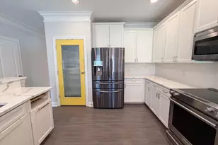 301 Cypress Hill Ct, Simpsonville, SC 29681 - Photo 2