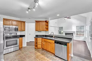 205 Adirondack Way, Simpsonville, SC 29681 - Photo 8