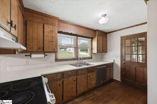 140 Charles Dr, Piedmont, SC 29673 - Photo 12