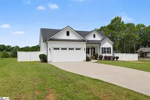 231 Addison Cir, Pelzer, SC 29669 - Photo 2