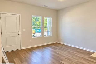 12192 Lansbury Dr, Inman, SC 29349 - Photo 2