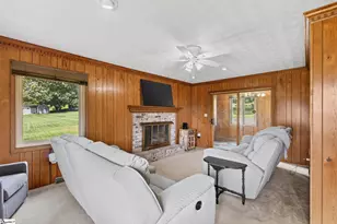 122 Mountain View Dr, Pickens, SC 28671 - Photo 8