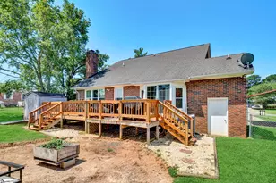 104 Locksley Dr, Greenwood, SC 29649 - Photo 42
