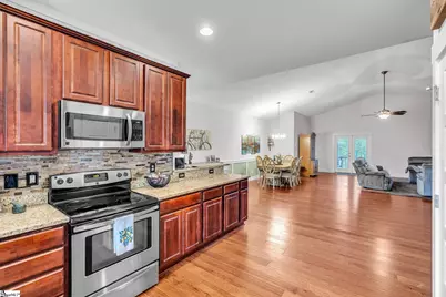 108 Club Cart Road, Travelers Rest, SC 29690 - Photo 10