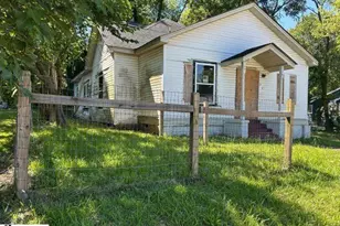 922 N Logan St, Gaffney, SC 29341 - Photo 6