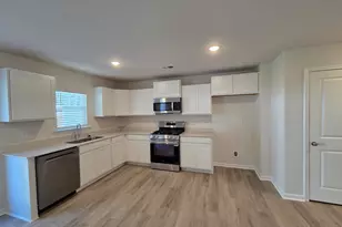 2061 Hillman Wy, Roebuck, SC 29376 - Photo 2