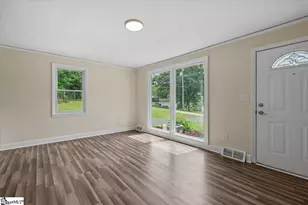 108 Valley Dr, Greer, SC 29651 - Photo 8