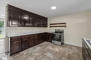 108 Valley Dr, Greer, SC 29651 - Photo 14