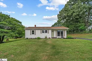 108 Valley Dr, Greer, SC 29651 - Photo 2