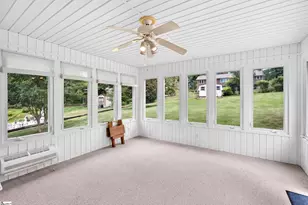 208 Holly Rd, Taylors, SC 29687 - Photo 4
