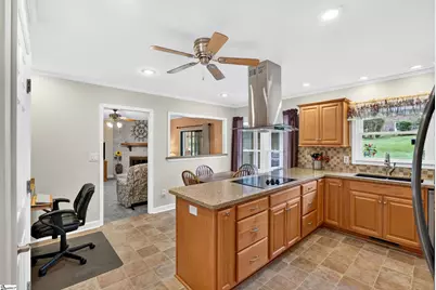 208 Holly Road, Taylors, SC 29687 - Photo 32