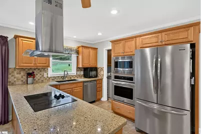208 Holly Road, Taylors, SC 29687 - Photo 10