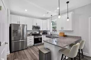 725 Dottie Ct, Greenville, SC 29617 - Photo 6