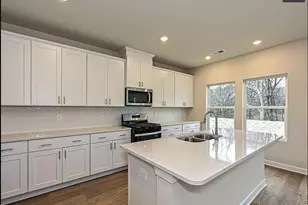 301 Lavinia Cir, Duncan, SC 29365 - Photo 12