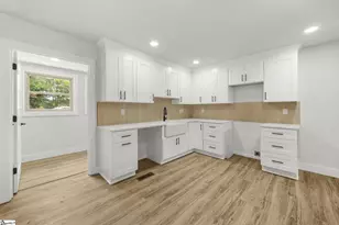 5497 Old Buncombe Rd, Greenville, SC 29609 - Photo 14