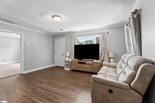 115 Clover St, Liberty, SC 29657 - Photo 6