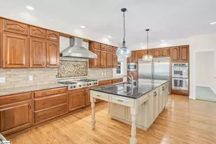 11 Country Squire Ct, Greenville, SC 29615 - Photo 6