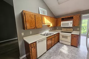 803 Dillard Rd, Greer, SC 29650 - Photo 10