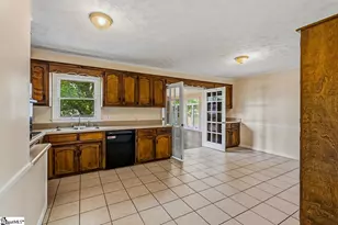400 McAbee Rd, Roebuck, SC 29376 - Photo 8
