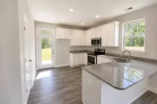 2323 Davenport Ct, Moore, SC 29369 - Photo 4