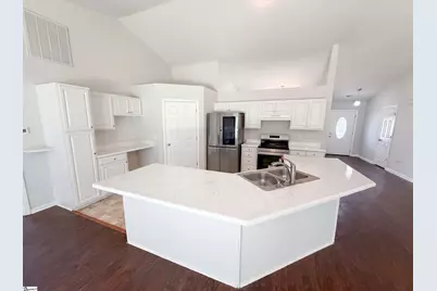 16 Red Mile Way, Taylors, SC 29687 - Photo 2