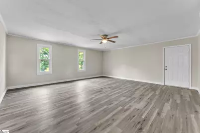 107 Carriage Lane, Simpsonville, SC 29681 - Photo 4