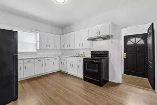 52 Hutchins St, Greenville, SC 29605 - Photo 6