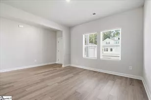 923 Rising Oak Ct, Spartanburg, SC 29301 - Photo 6