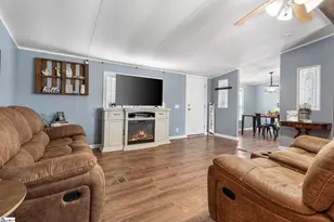 6 Homeplace Ct, Simpsonville, SC 29680 - Photo 2